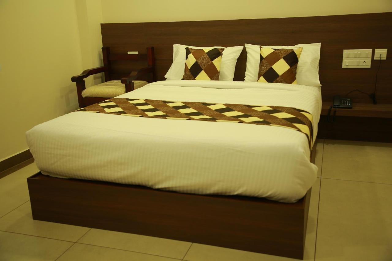 Kalathil Tourist Home Kunnamkulam Экстерьер фото