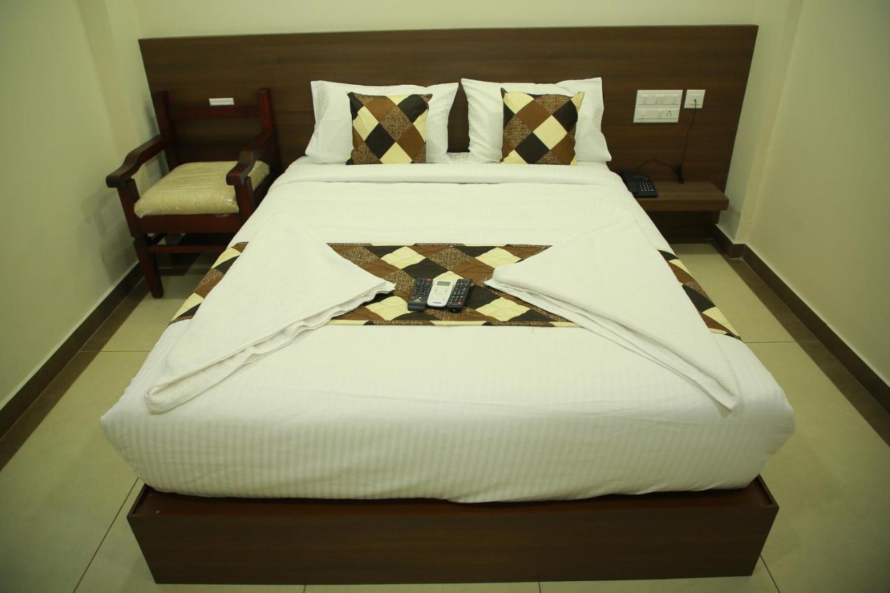 Kalathil Tourist Home Kunnamkulam Экстерьер фото